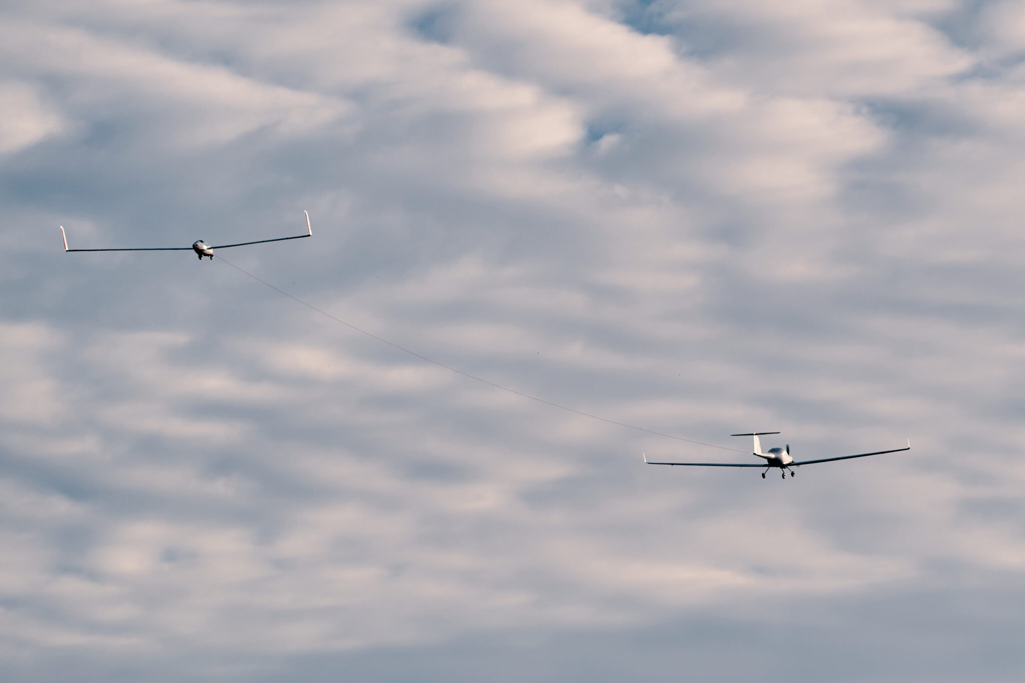 Source : https://akaflieg-karlsruhe.de/wp-content/uploads/2026/10/202609_Erstflug_Intern_00006_FULL-2048x1366.jpg Titre de l’image