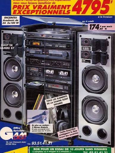 Source : https://encrypted-tbn0.gstatic.com/images?q=tbn:ANd9GcSms4eKkKSjGbKj6pfwb1yAJMHRCZLrK0pcv-9-sQnhYw&s=10 grosse chaine hifi avec des gros boutons