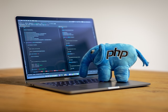 Élephant PHP sur un ordinateur portable