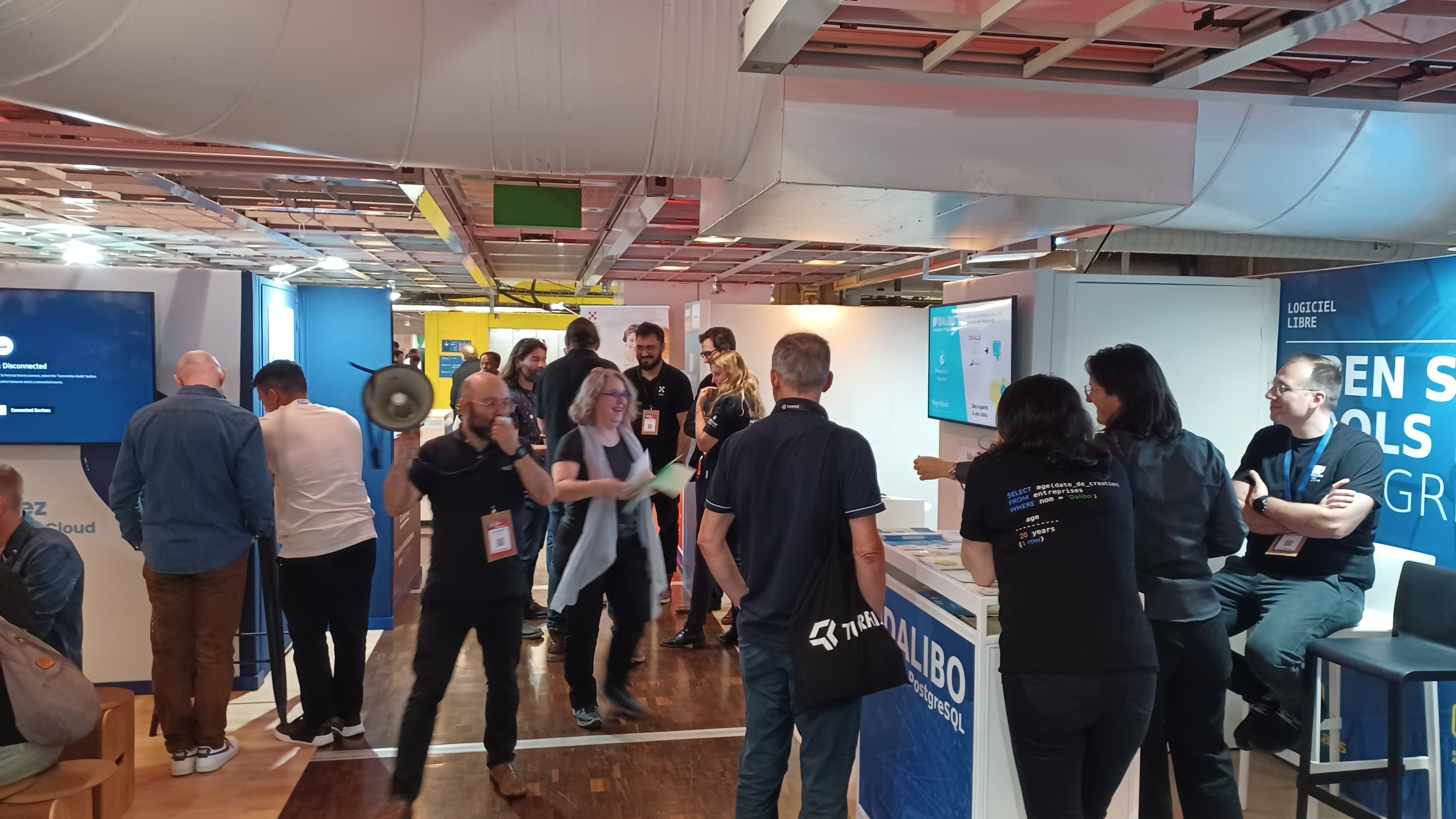 Distribution des _Lama déchainé_ par Booky et Nils