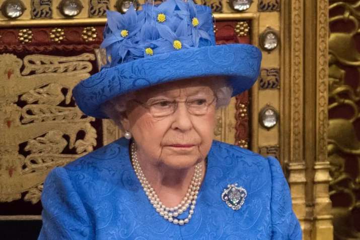 Queen Brexit speech outfit