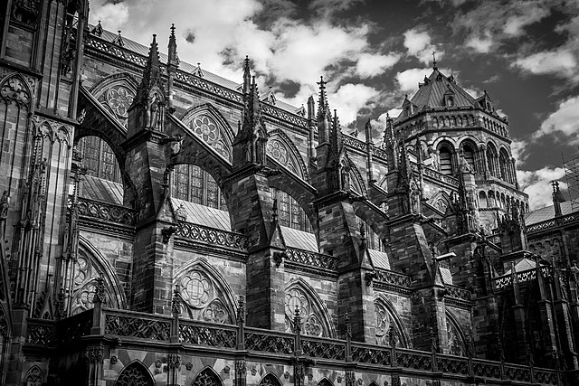 Notre-Dame de Strasbourg arcs boutants façade sud