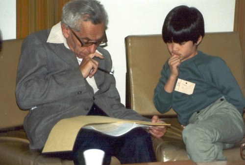 Terence Tao à 10 ans avec Paul Erdős, 75 ans et une longue carrière mathématique derrière lui